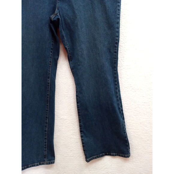Liz Claiborne Womens Plus Size 22W Reg. Straight Leg Stretch Pockets Blue Jeans - Picture 9 of 13